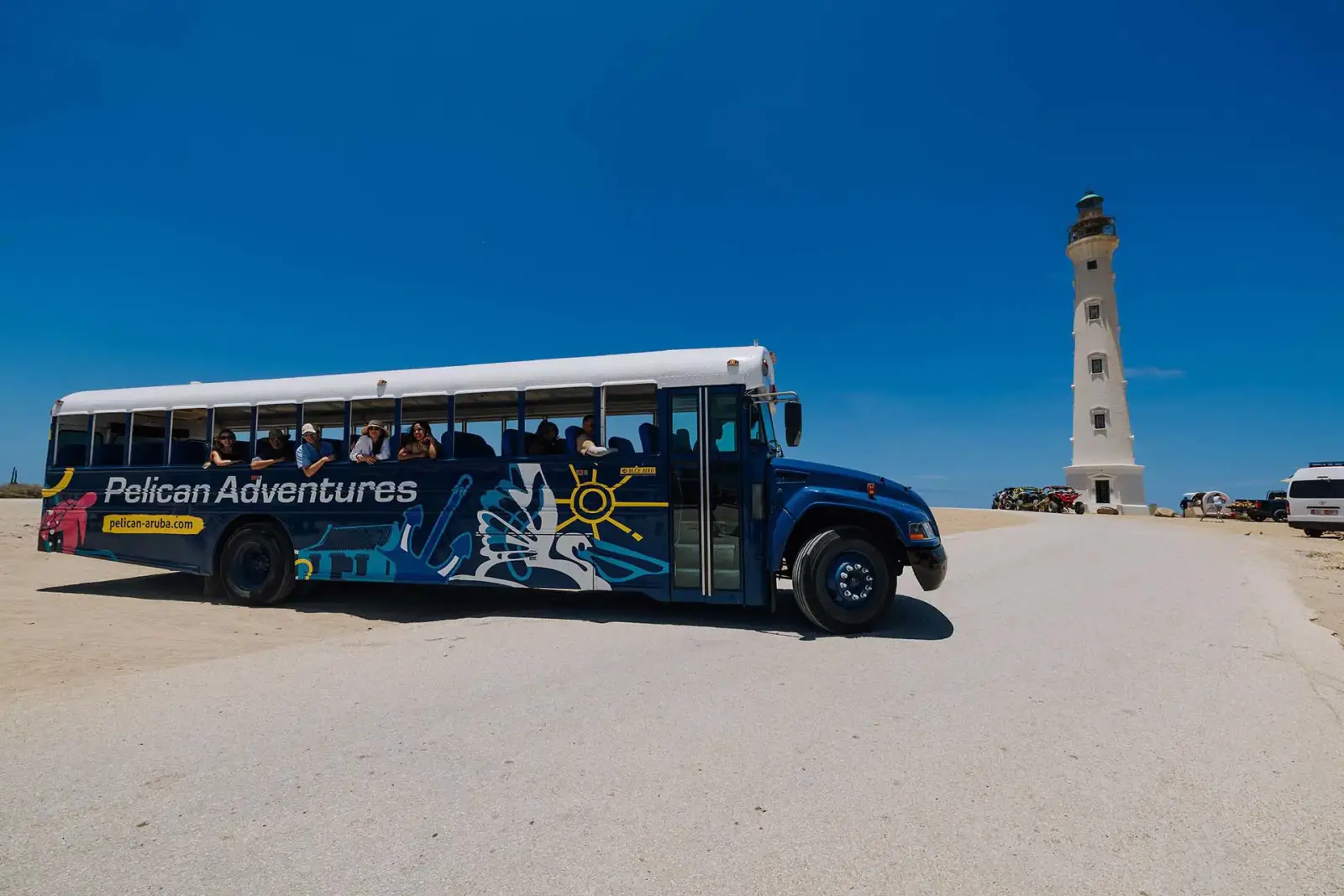 Explore Aruba Bus Tour